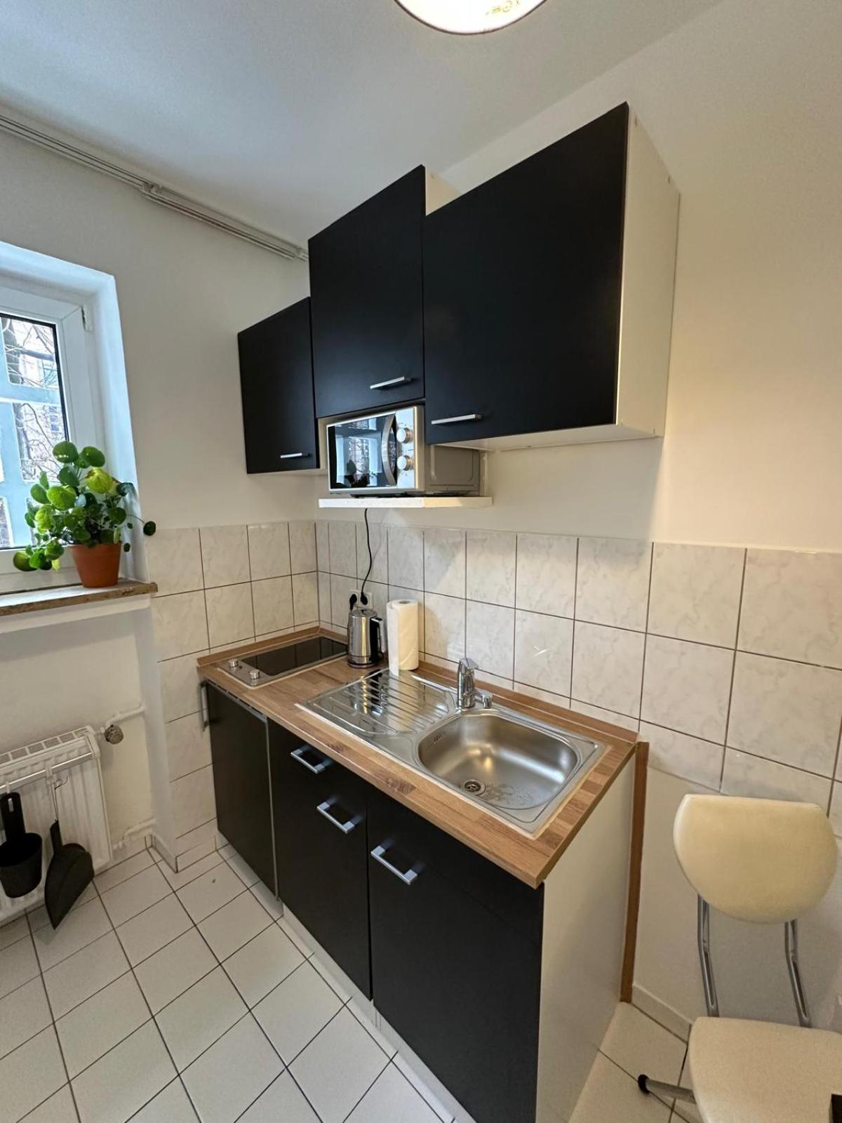 Hotel-Pension Asta Мюнхен Экстерьер фото