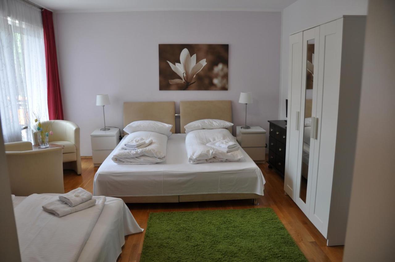 Hotel-Pension Asta Мюнхен Экстерьер фото